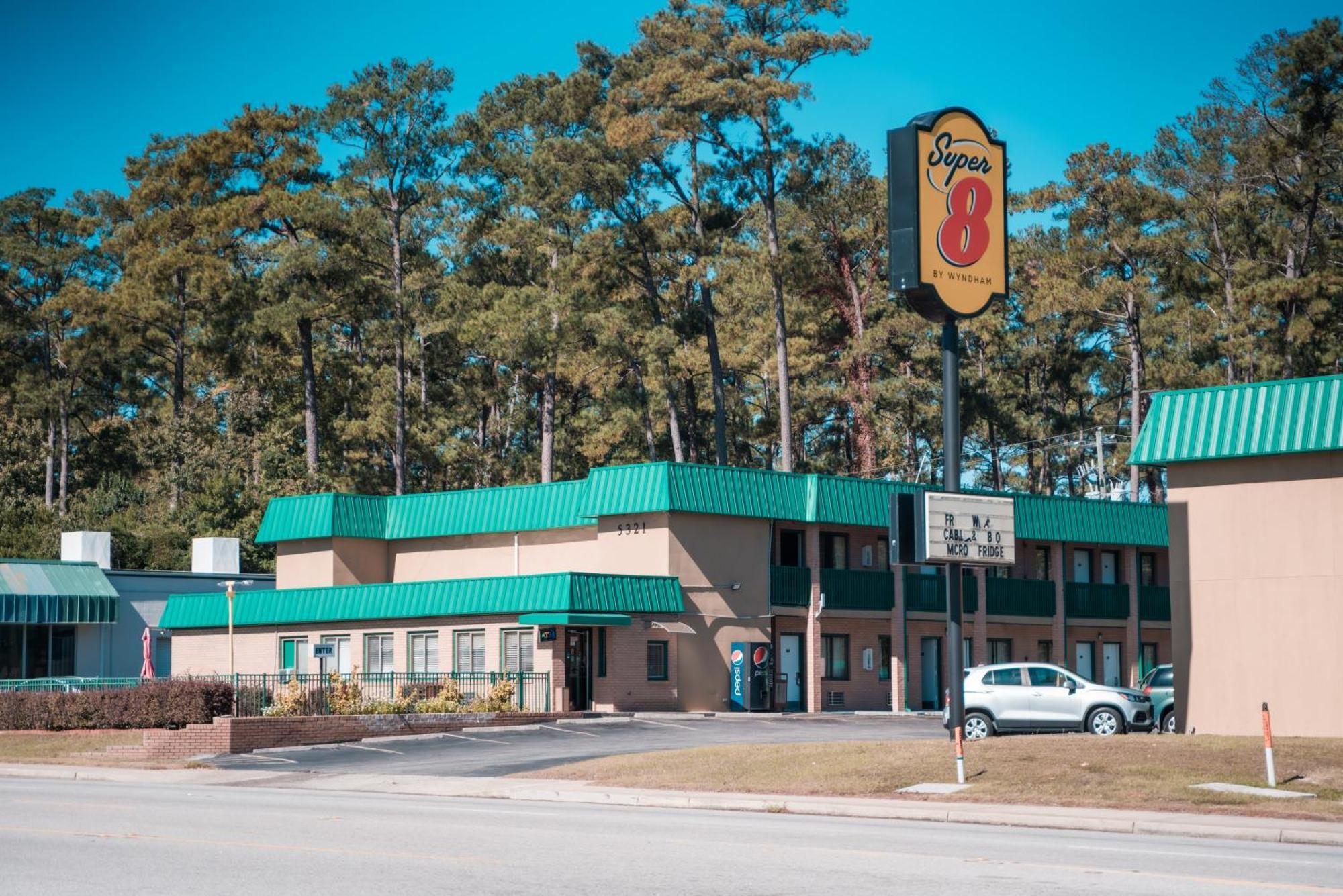 Super 8 By Wyndham Columbia/Ft. Jackson Sc Exterior foto